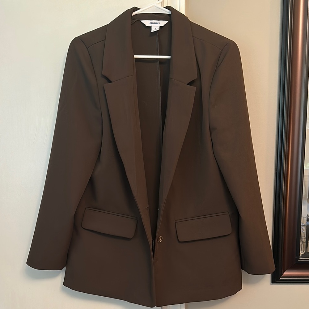 Old Navy Brown Blazer with Notched Lapels and Structured Shoulders